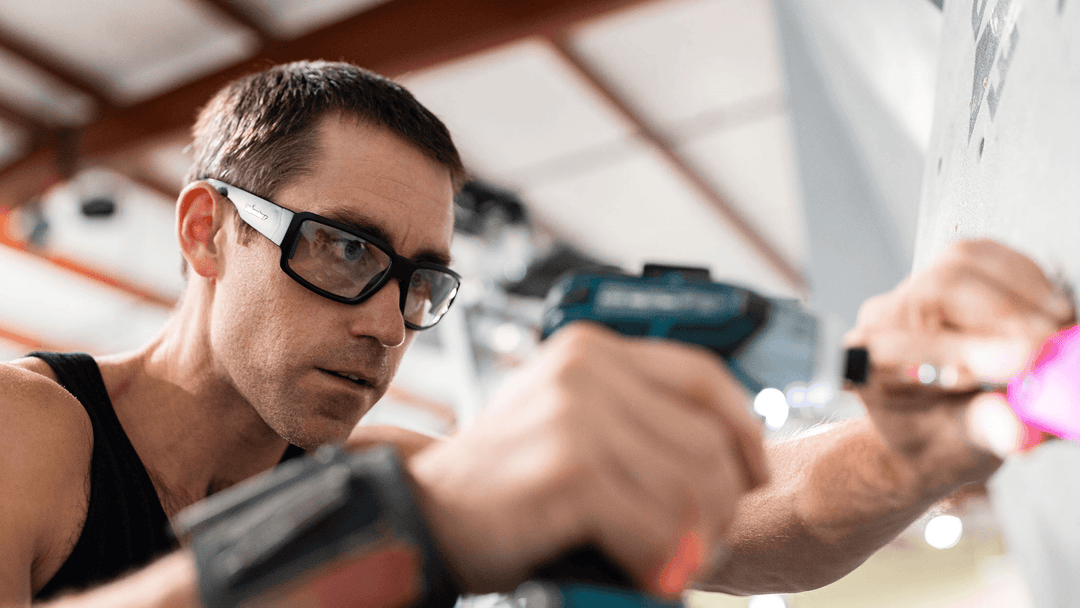 Eyewear - theholdroom