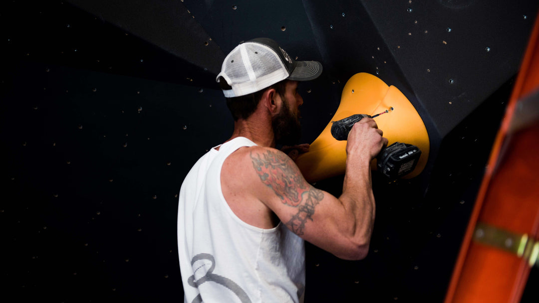 Setting - theholdroom